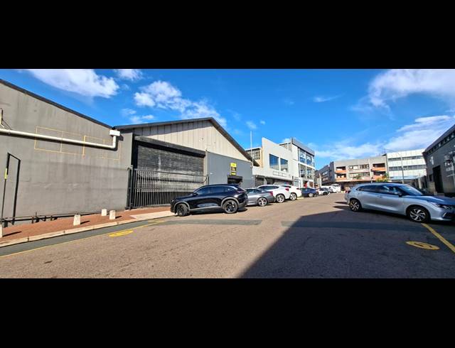 1,100M² WAREHOUSE TO LET IN MORNINGSIDE